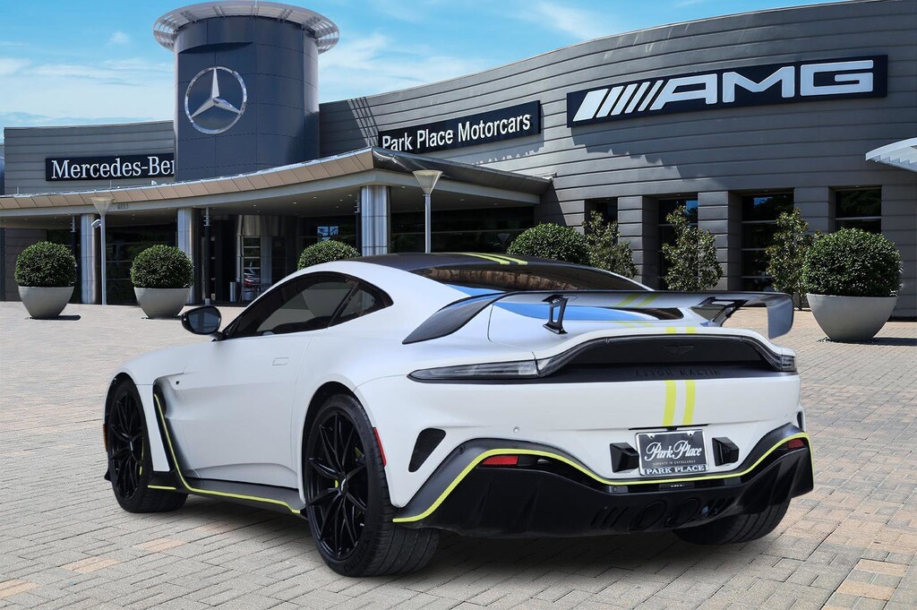 Used 2023 Aston Martin Vantage  Coupe