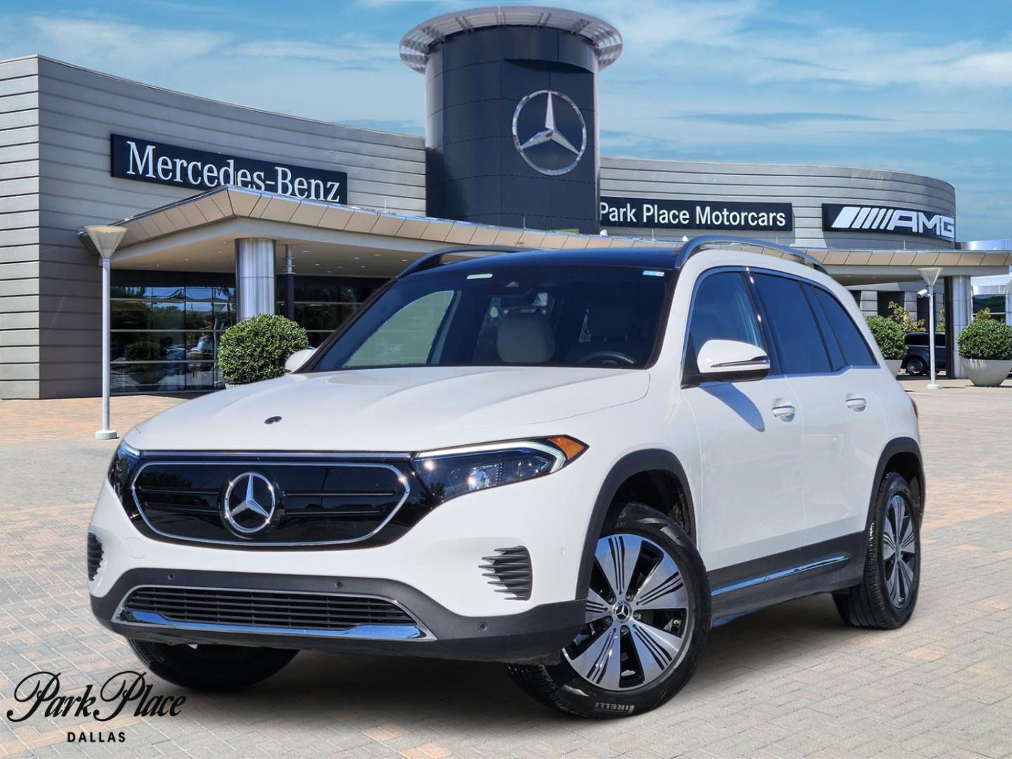 2023 Mercedes-Benz EQB Base's photo