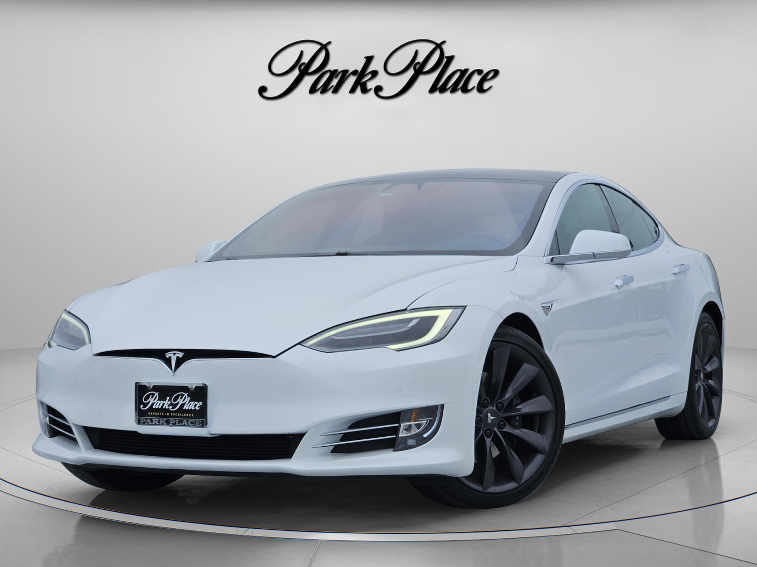 2020 Tesla Model S Long Range Plus's photo