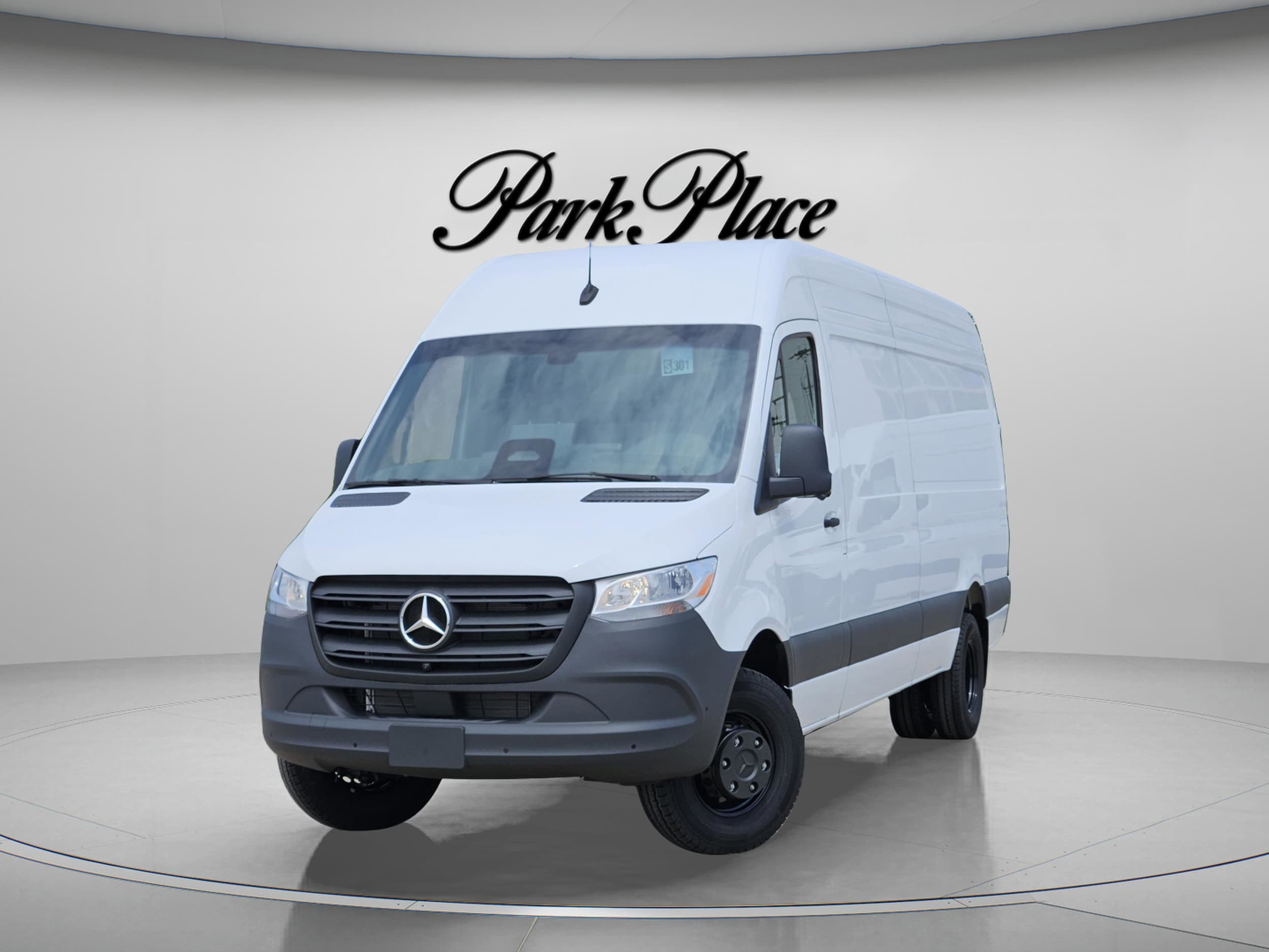 2026 Mercedes-Benz Sprinter 3500 170 WB HO High Roof's photo