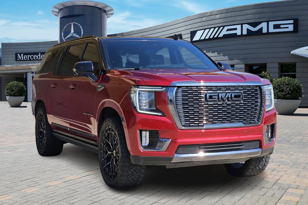 Used 2024 GMC Yukon XL Denali Ultimate SUV