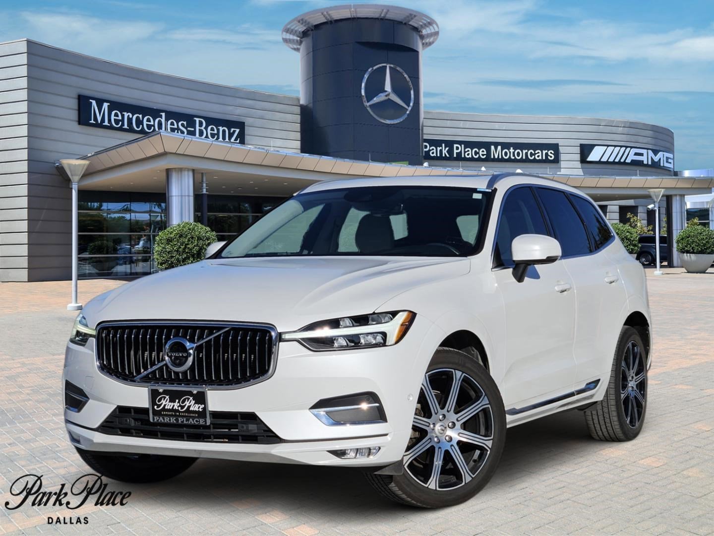 2021 Volvo XC60 Inscription's photo