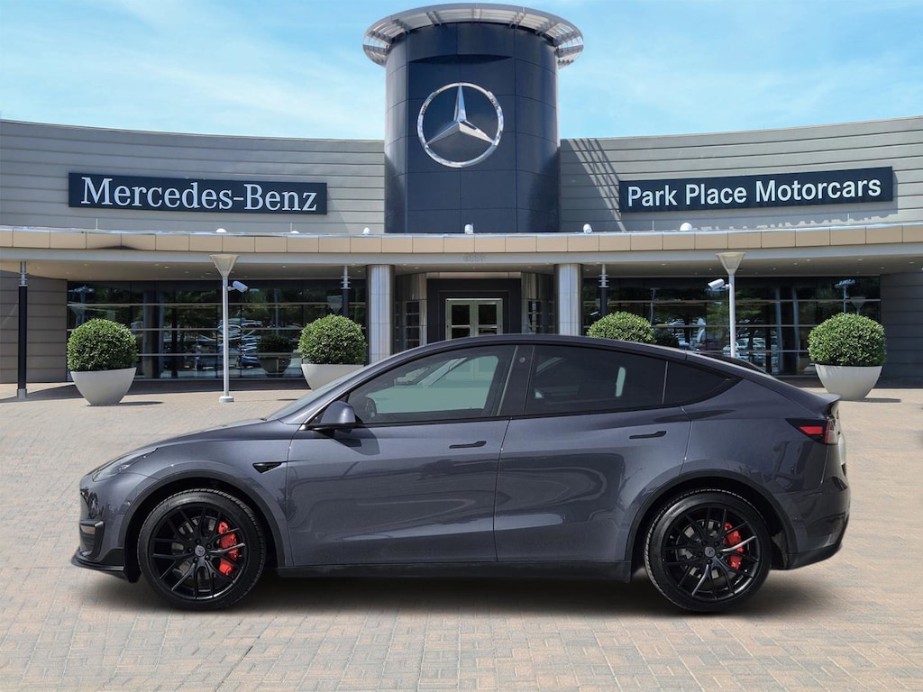 Used 2022 Tesla Model Y Long Range SUV