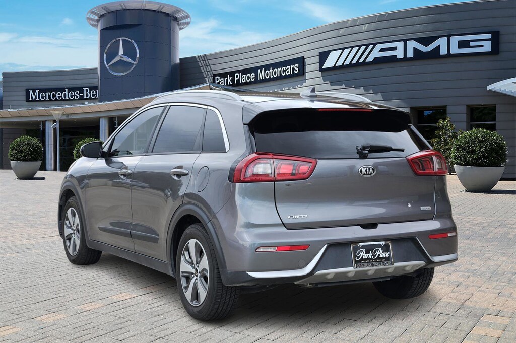 Used 2018 Kia Niro LX SUV