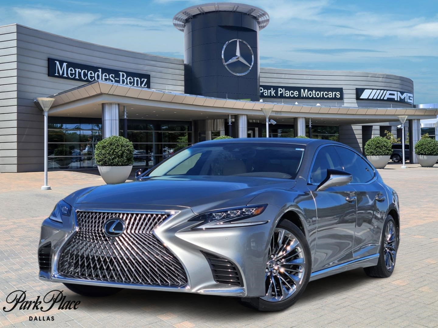 2019 Lexus LS Base's photo