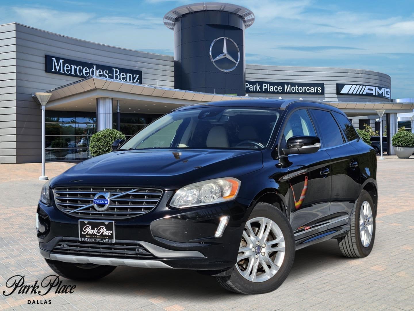 2016 Volvo XC60 Premier's photo
