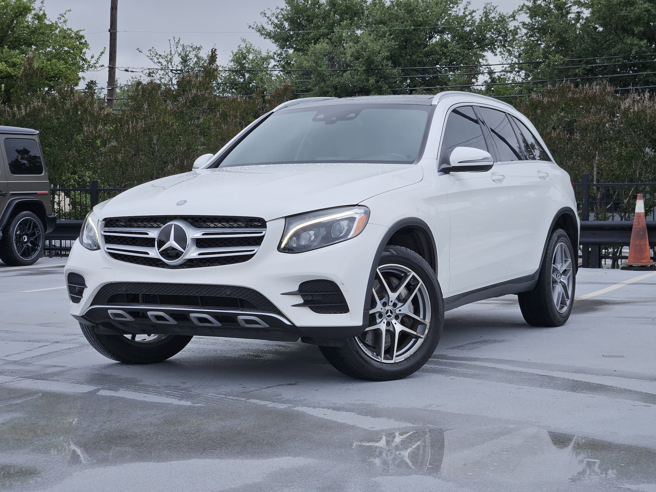 2017 Mercedes-Benz GLC GLC300 4MATIC's photo