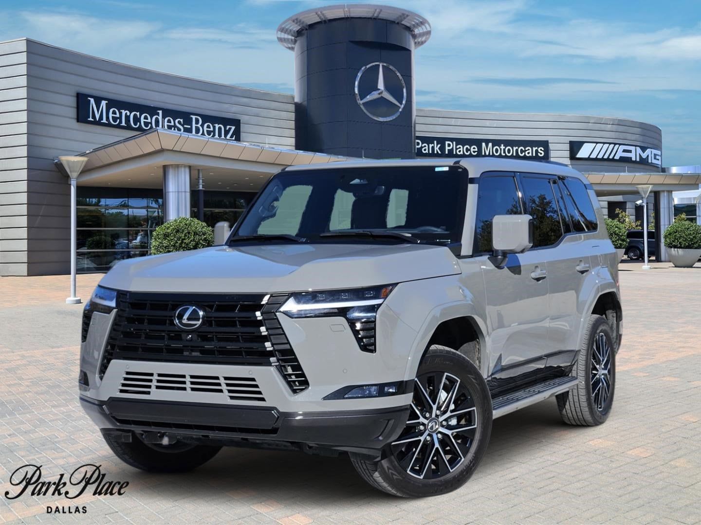 2024 Lexus GX Premium's photo