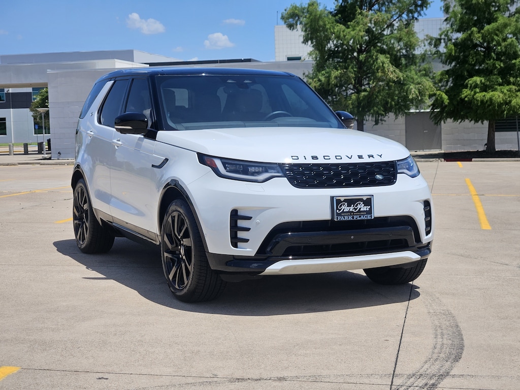 Used 2024 Land Rover Discovery P300 Dynamic SE SUV