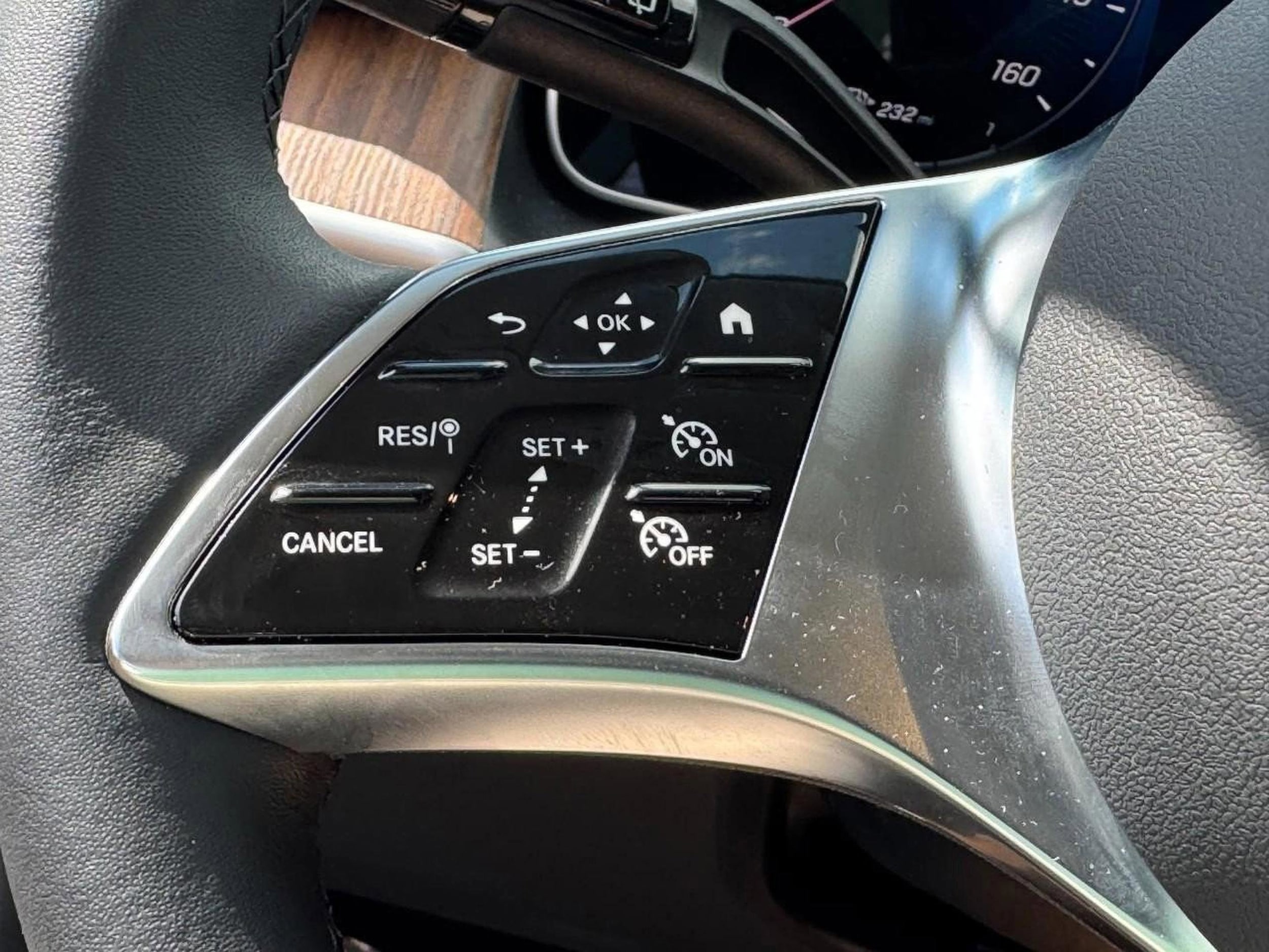 2025 Mercedes-Benz GLC Base - Photo 18