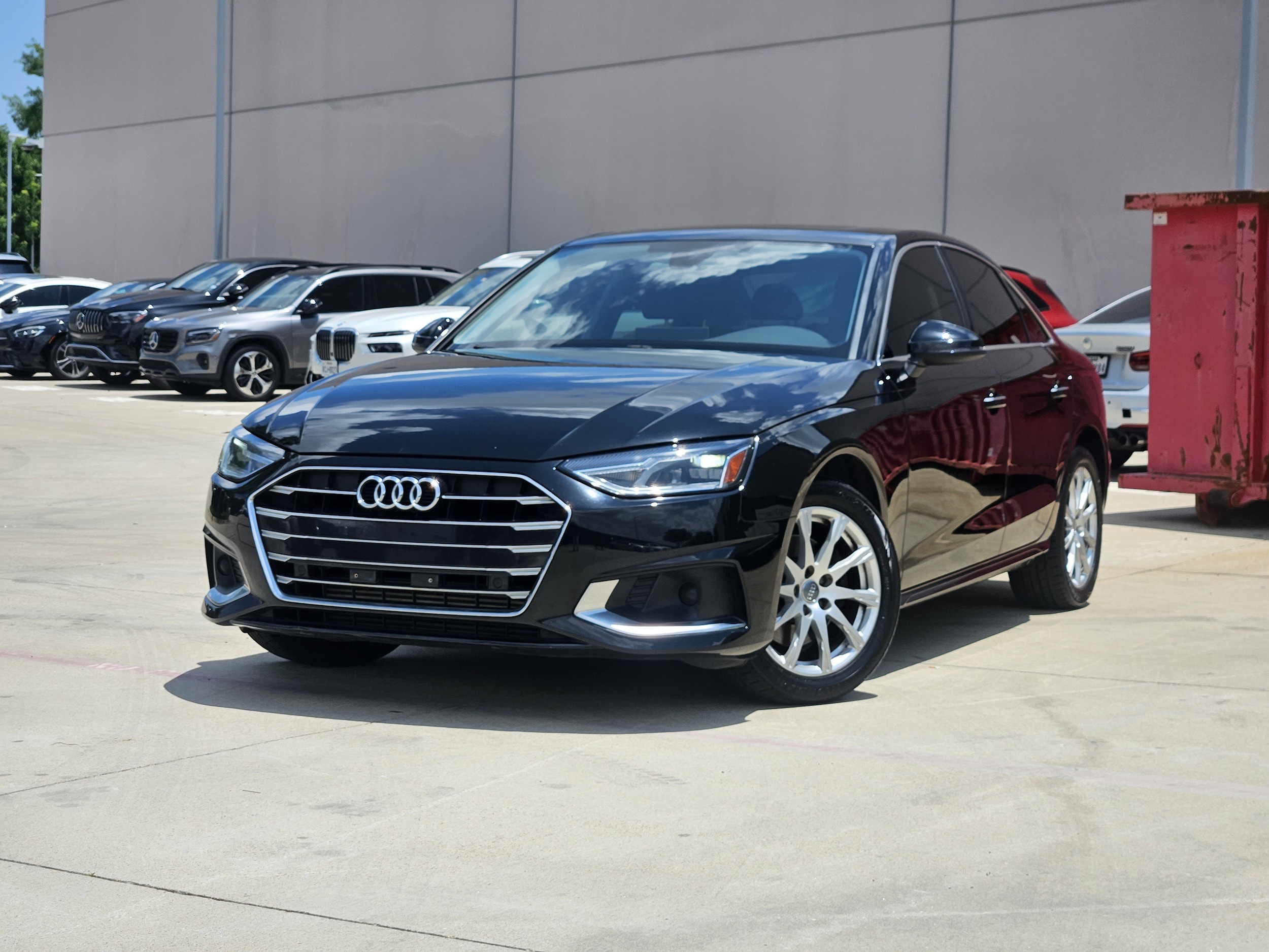 2020 Audi A4 40 S tronic Premium's photo