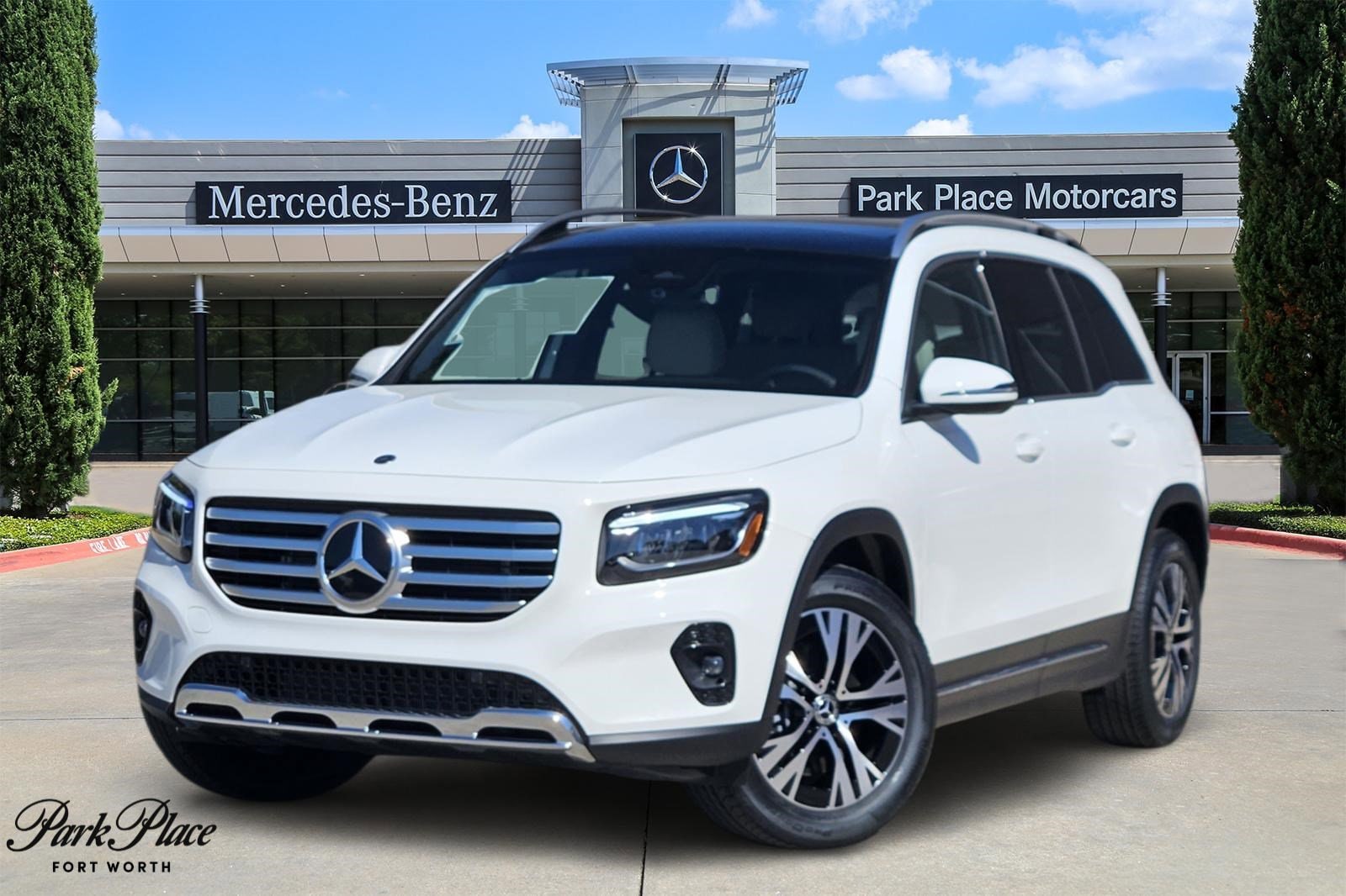 2026 Mercedes-Benz GLB GLB 250's photo