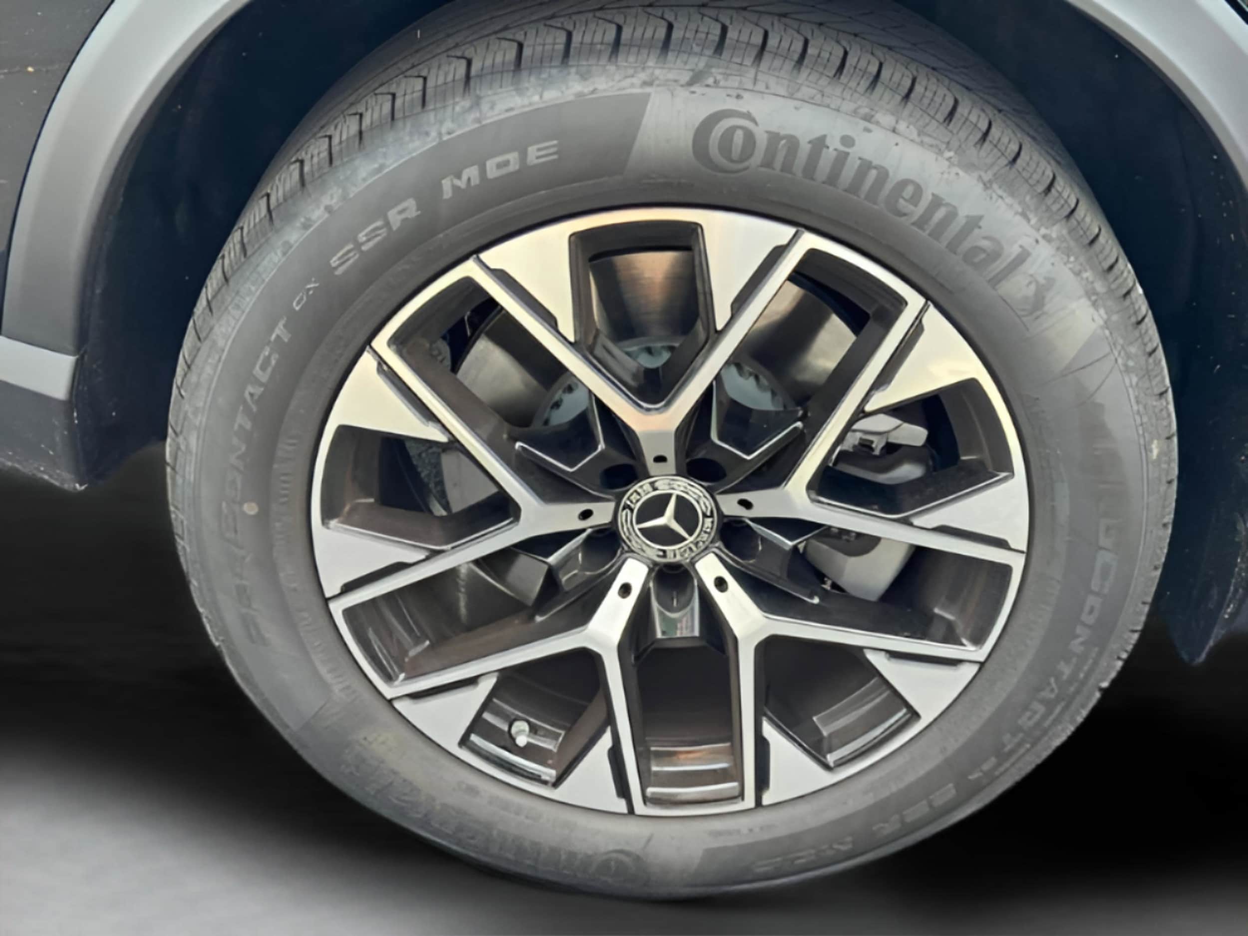 2025 Mercedes-Benz GLC Base - Photo 34