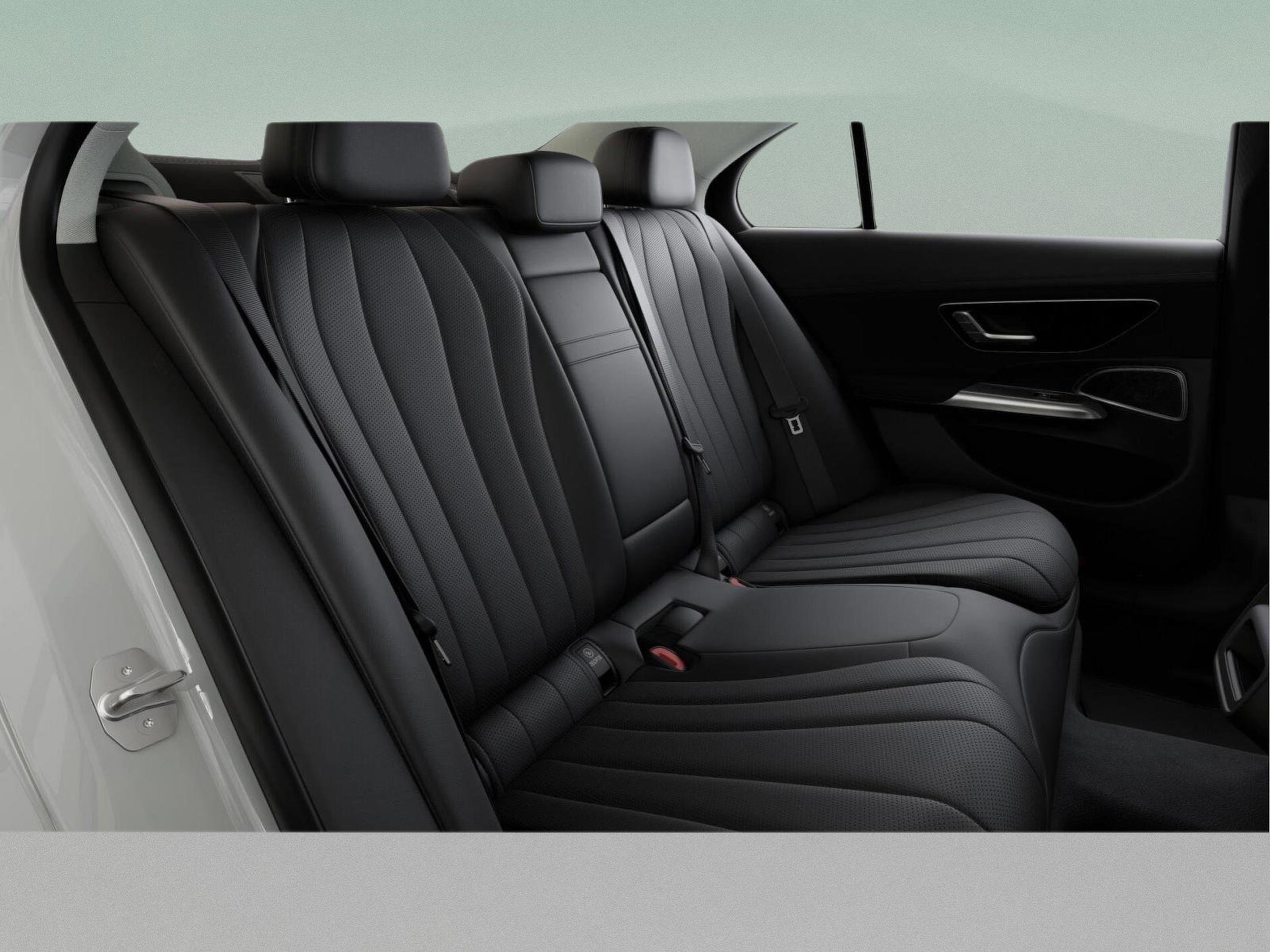 2025 Mercedes-Benz E-Class E350 - Photo 42