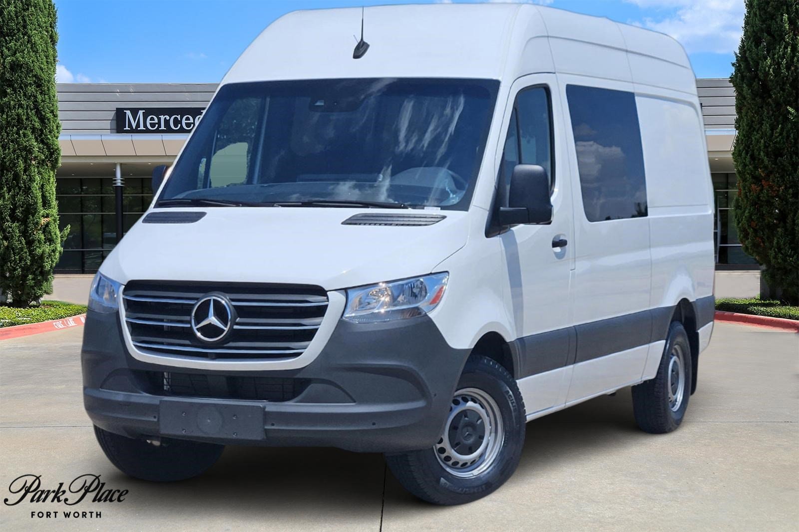 2024 Mercedes-Benz Sprinter Crew Van Base