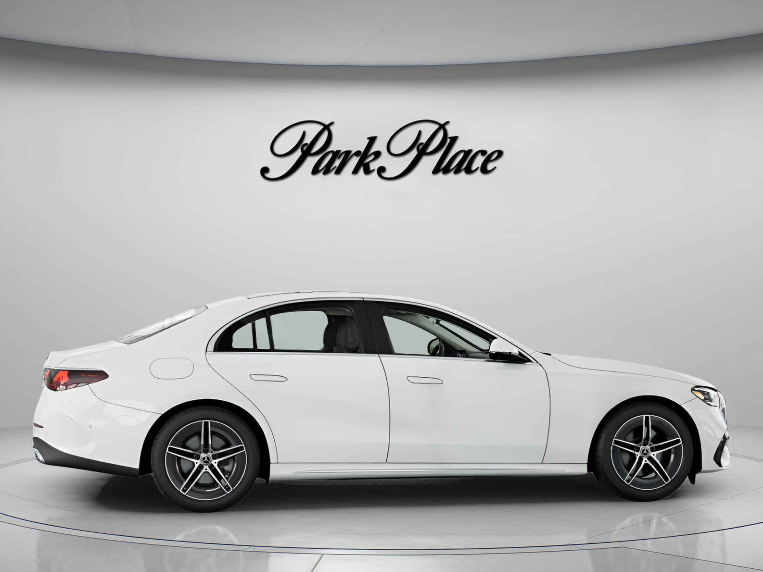 2025 Mercedes-Benz E-Class E350 - Photo 26