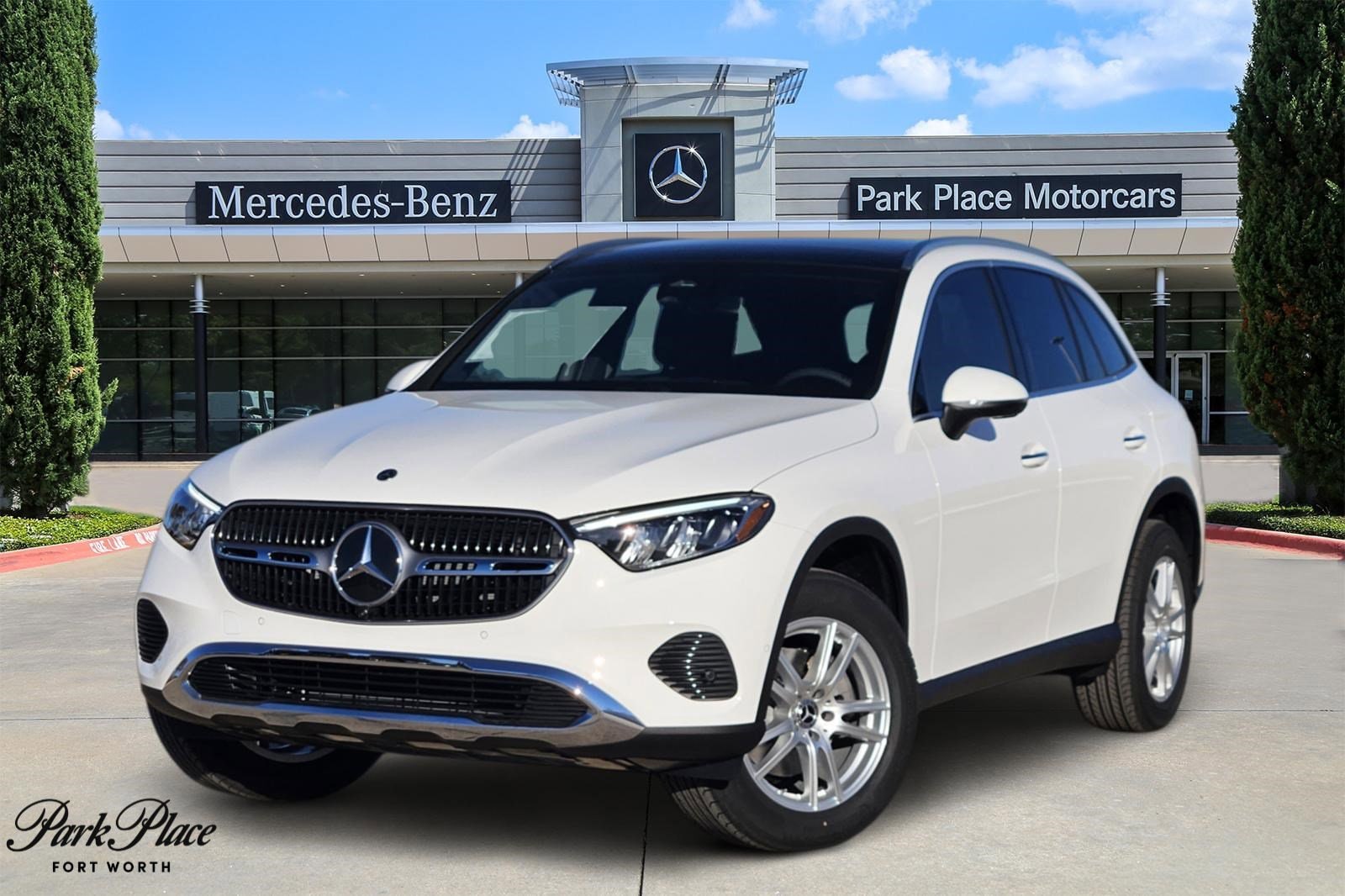 2026 Mercedes-Benz GLC Base's photo