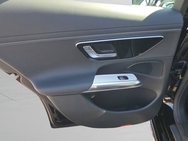 2026 Mercedes-Benz E-Class E350 - Photo 19
