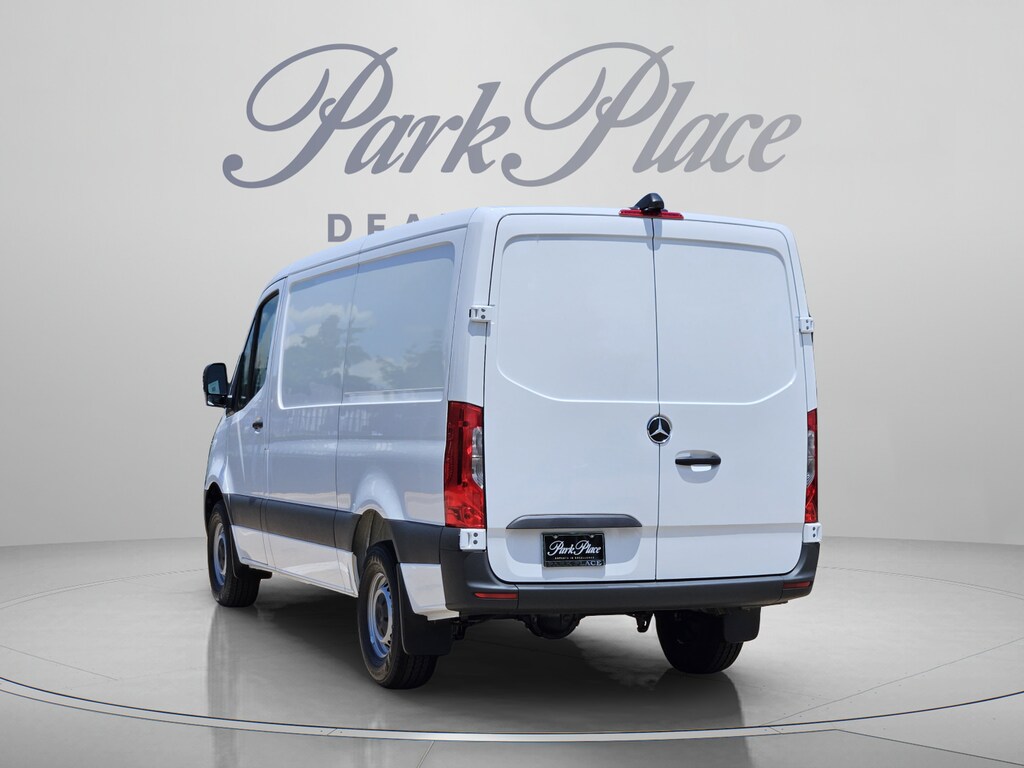 New 2026 Mercedes-Benz Sprinter 2500 Standard Roof 4-Cyl Diesel