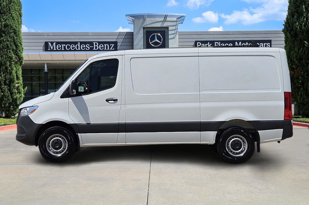 New 2025 Mercedes-Benz Sprinter 2500 Standard Roof 4-Cyl Diesel HO Van Cargo Van