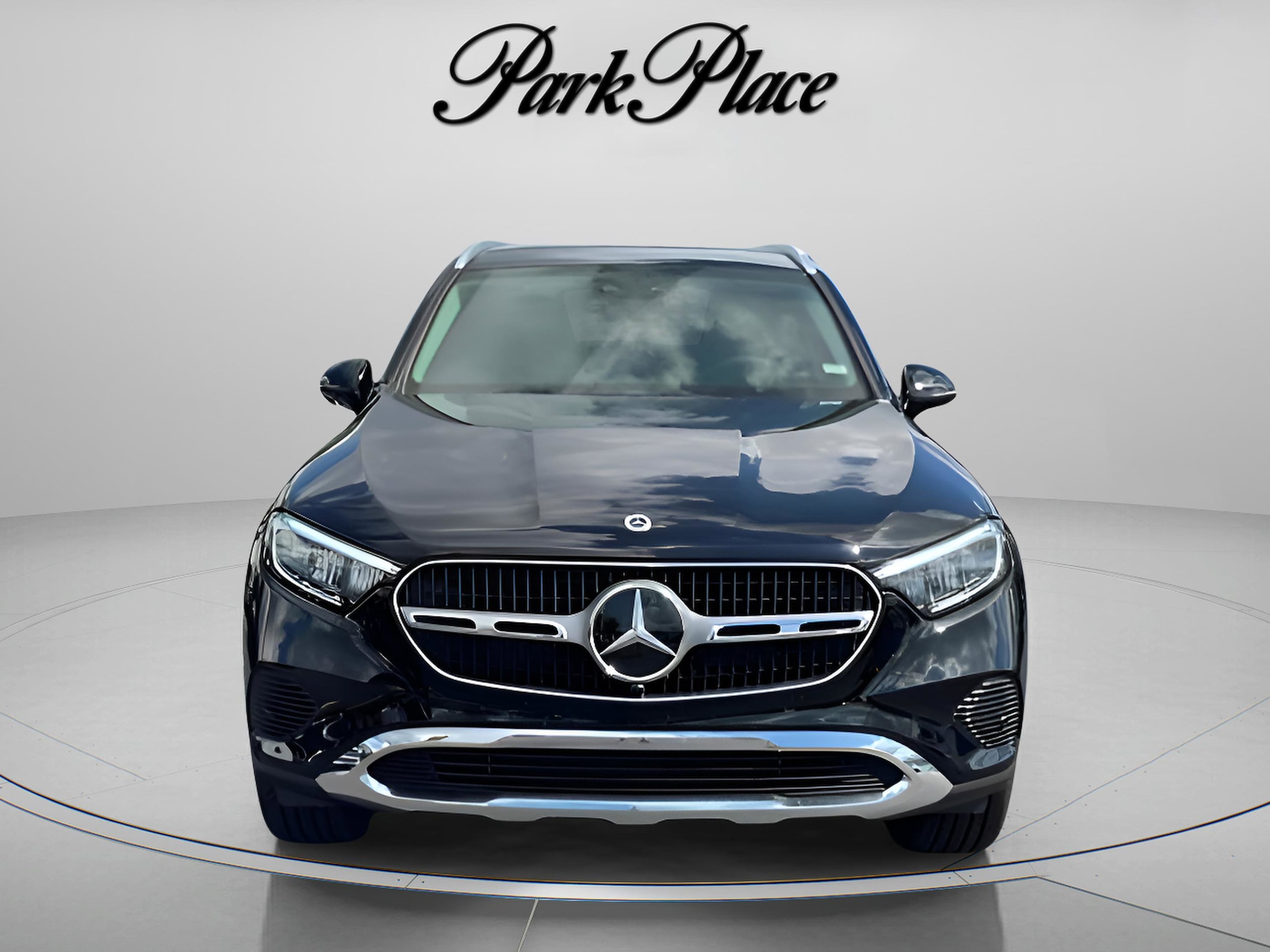 2025 Mercedes-Benz GLC Base - Photo 9