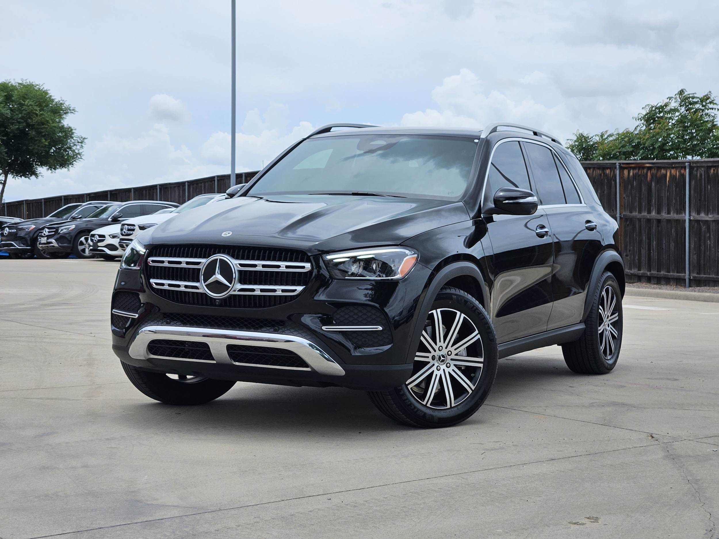 2026 Mercedes-Benz GLE GLE 350 4MATIC's photo