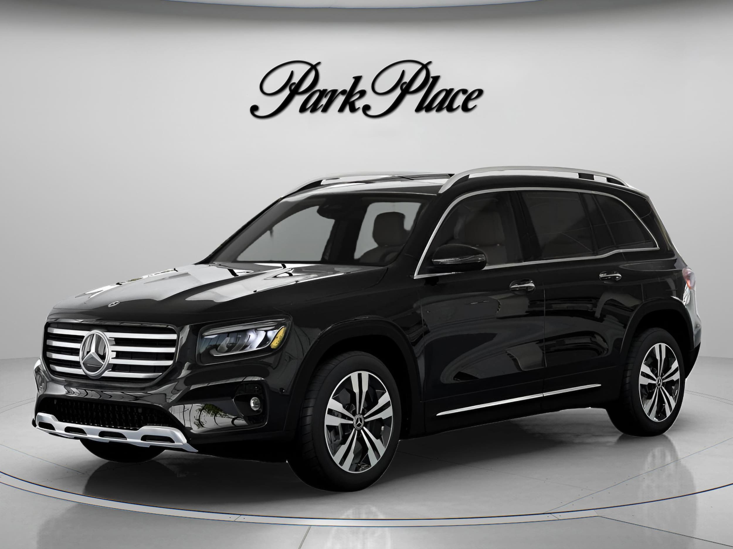 2026 Mercedes-Benz GLB GLB 250's photo