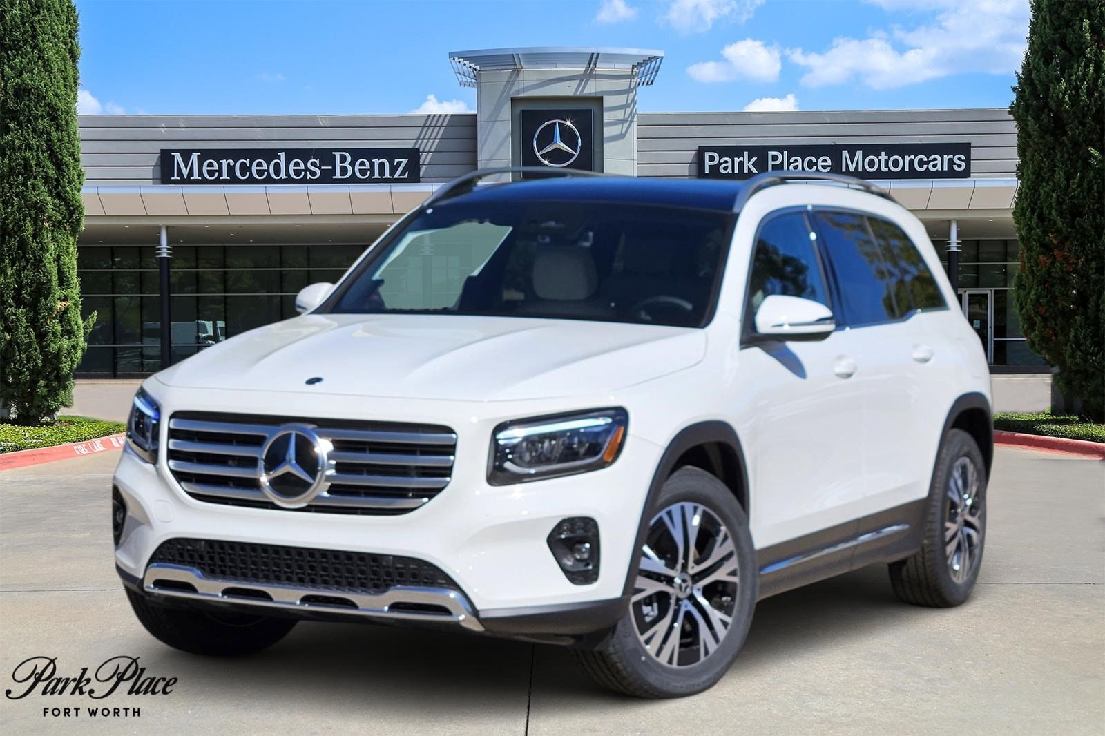 2026 Mercedes-Benz GLB GLB 250's photo