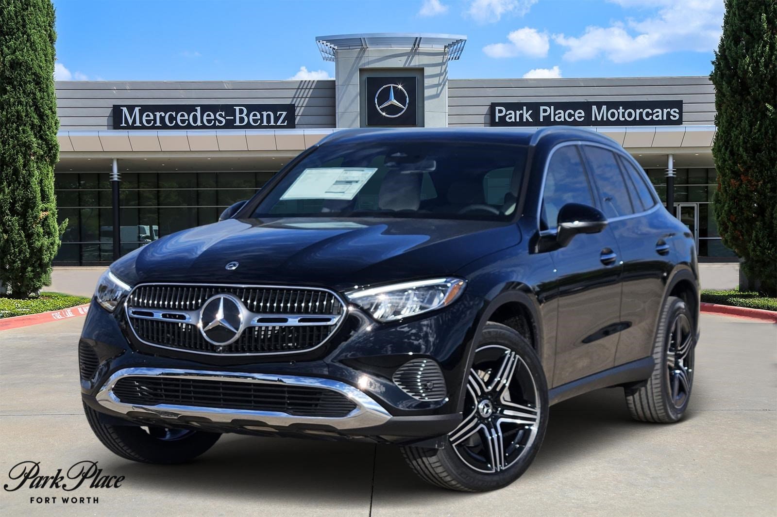 2026 Mercedes-Benz GLC Base's photo