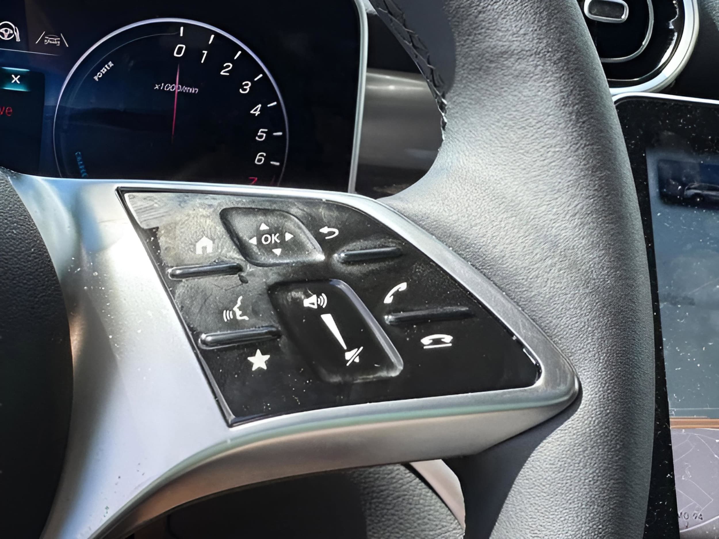 2025 Mercedes-Benz GLC Base - Photo 22