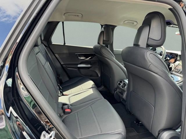 2025 Mercedes-Benz GLC Base - Photo 13