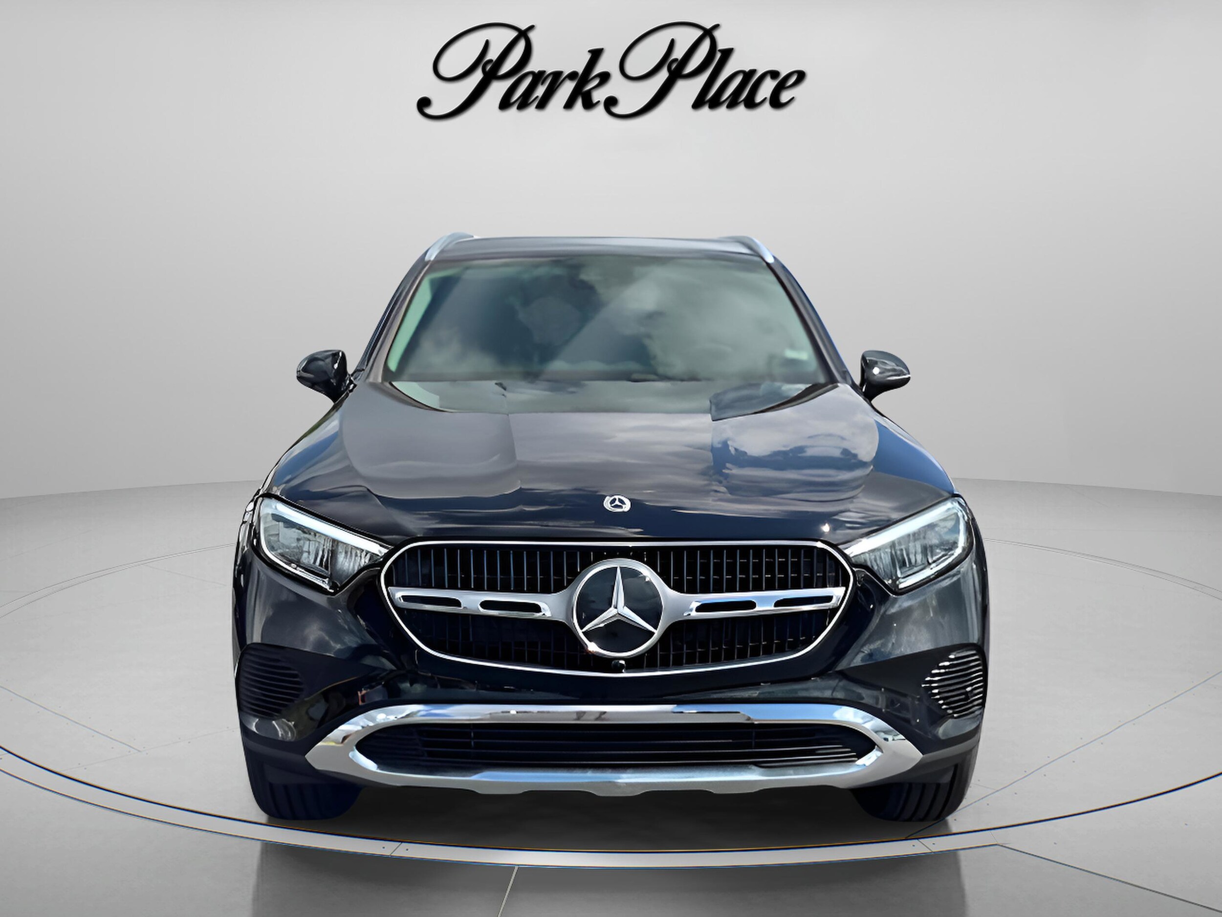 2025 Mercedes-Benz GLC Base - Photo 9