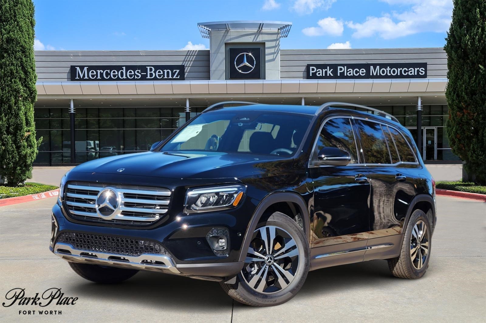 2026 Mercedes-Benz GLB GLB 250's photo