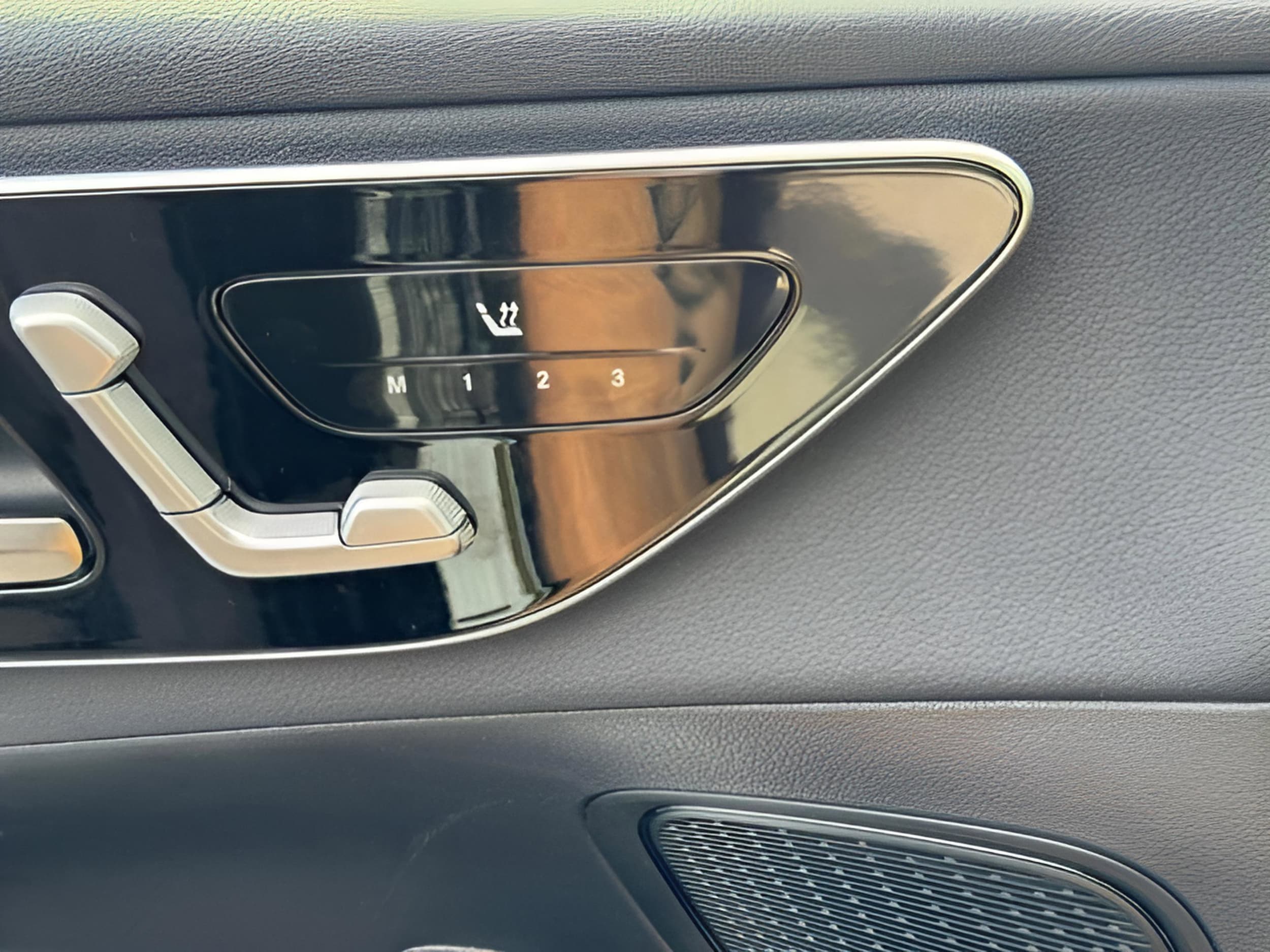 2025 Mercedes-Benz GLC Base - Photo 27