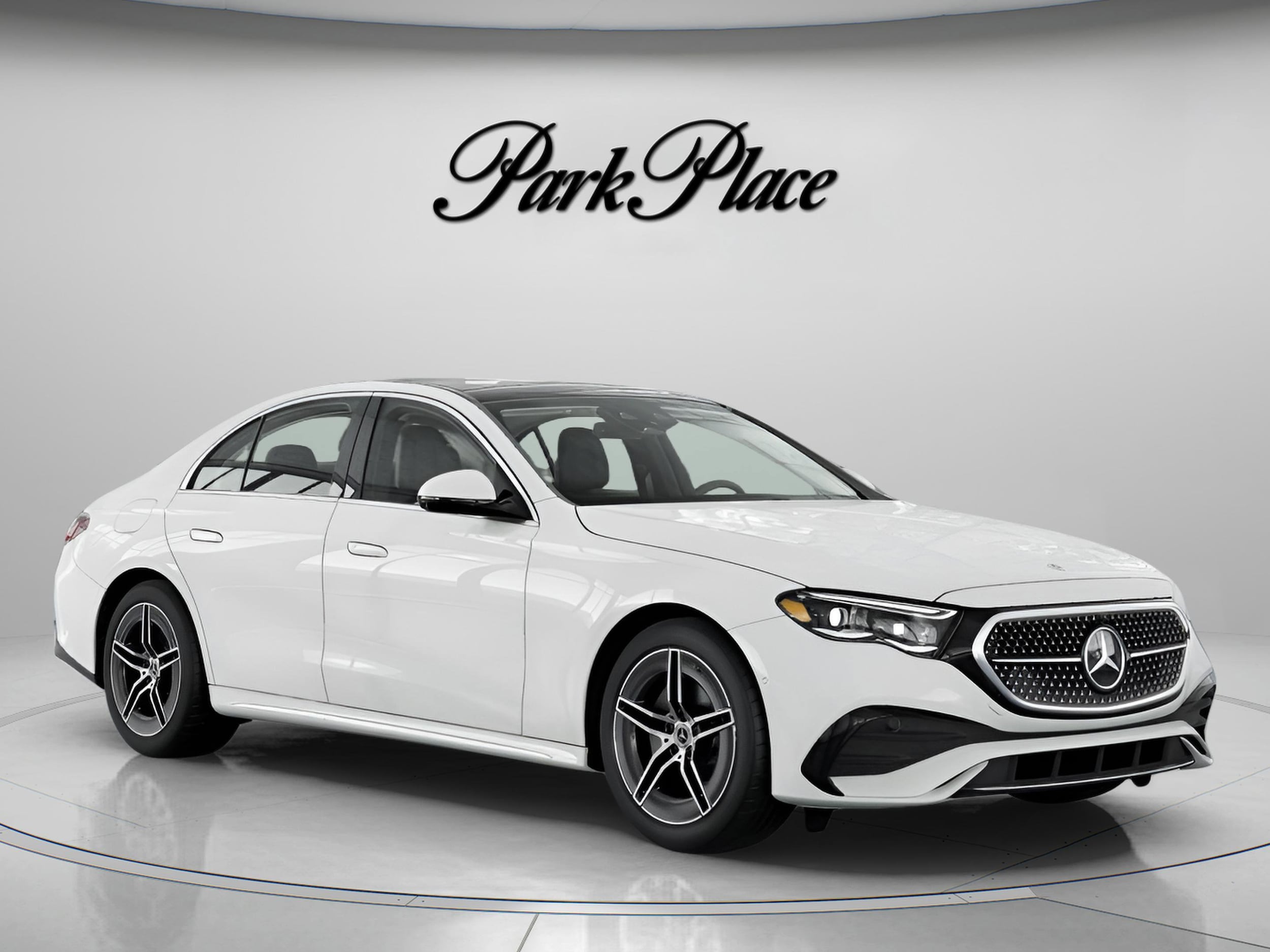 2025 Mercedes-Benz E-Class E350 - Photo 31