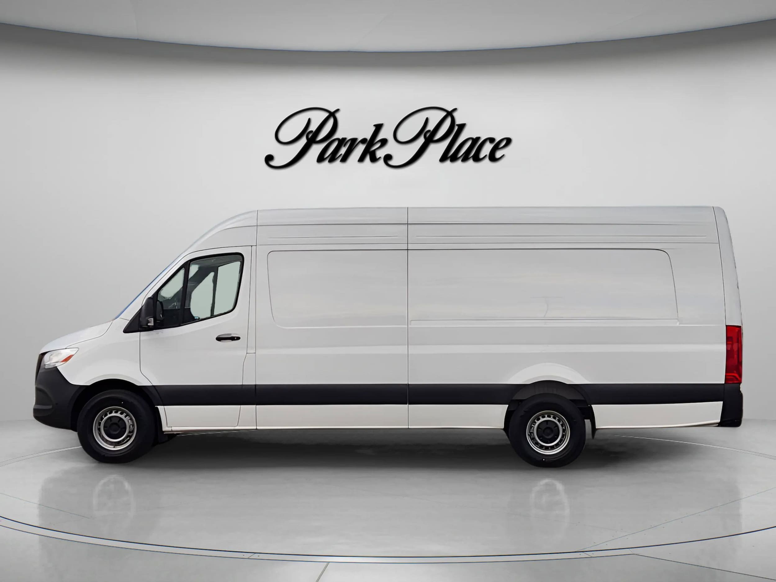 2026 Mercedes-Benz Sprinter 2500 170 Ext WB HO High Roof's photo
