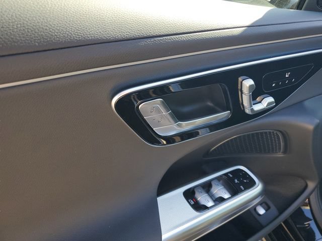 2026 Mercedes-Benz E-Class E350 - Photo 25