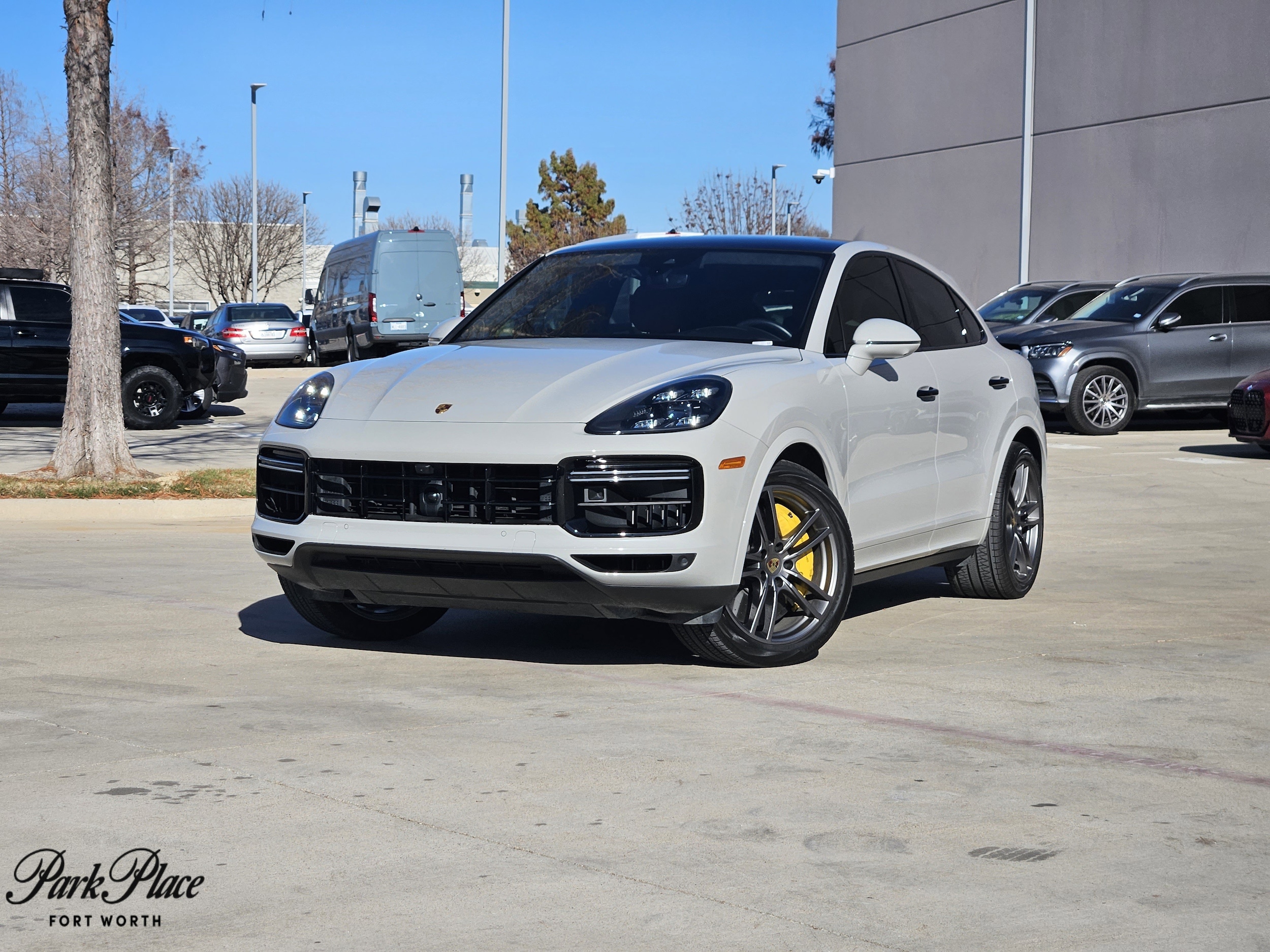 2022 Porsche Cayenne Coup Turbo's photo