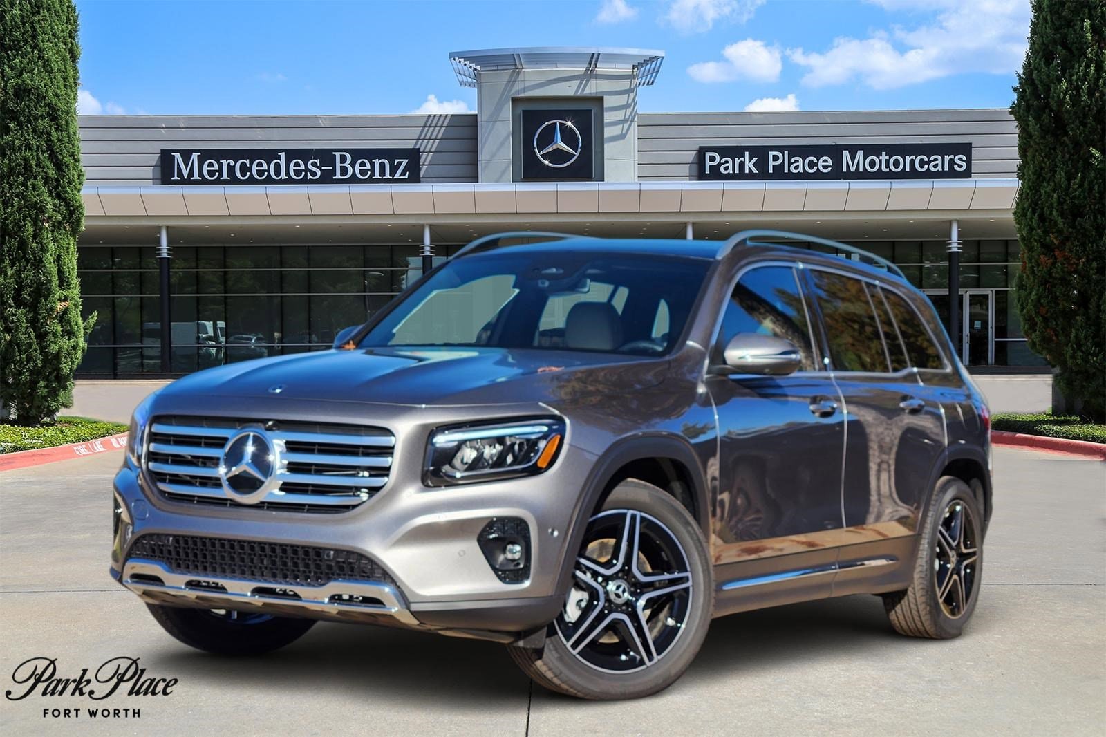 2026 Mercedes-Benz GLB GLB 250's photo
