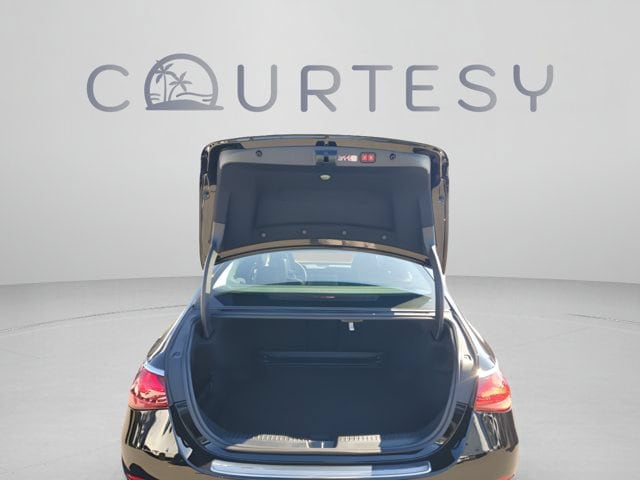 2026 Mercedes-Benz E-Class E350 - Photo 8