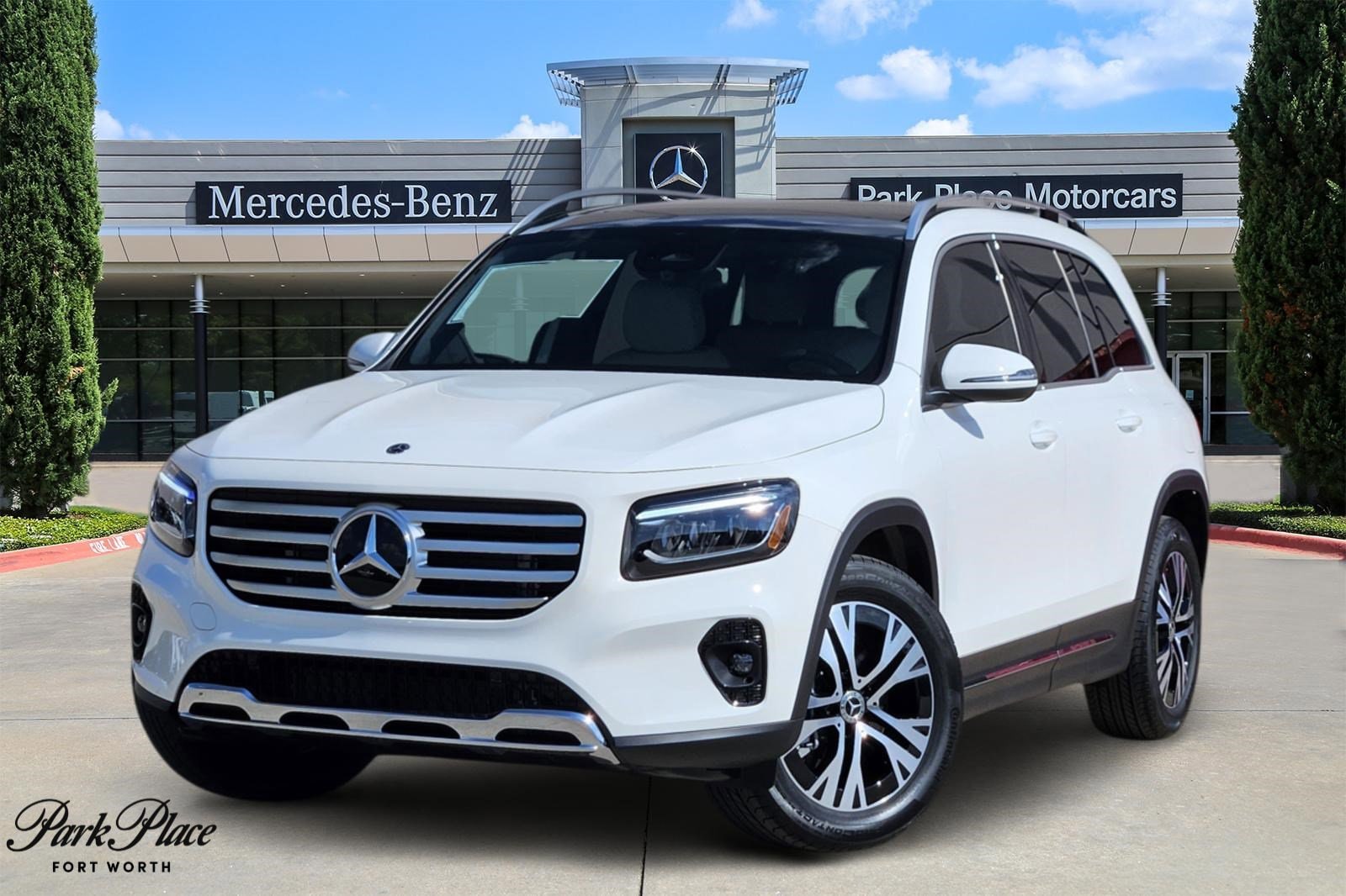 2026 Mercedes-Benz GLB GLB 250's photo