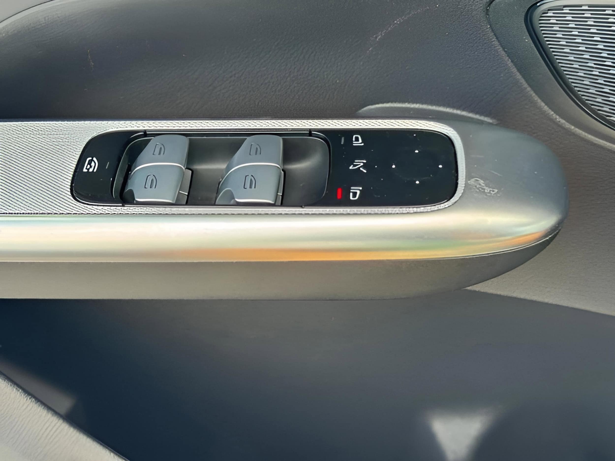 2025 Mercedes-Benz GLC Base - Photo 28