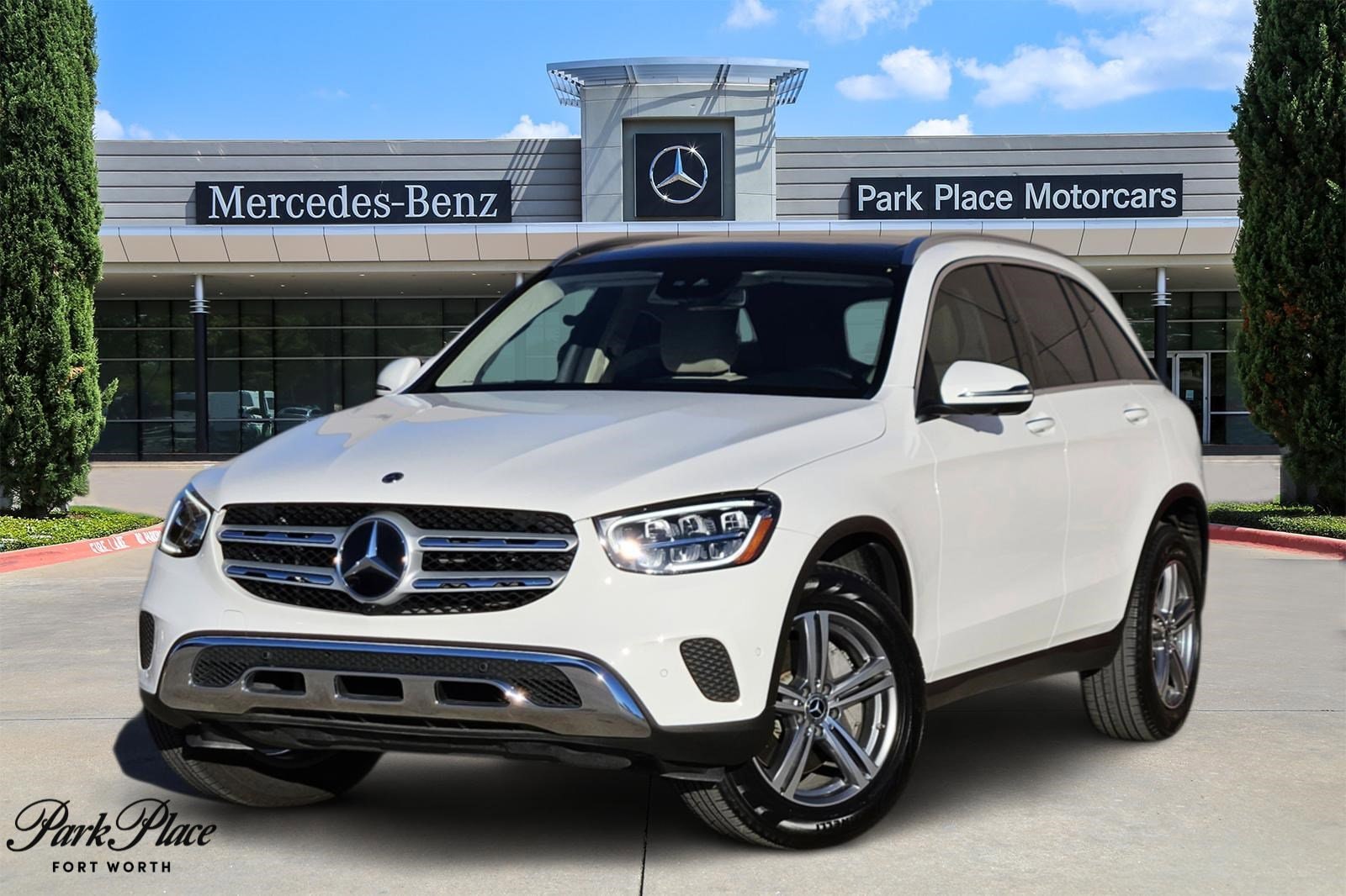 2022 Mercedes-Benz GLC GLC300's photo