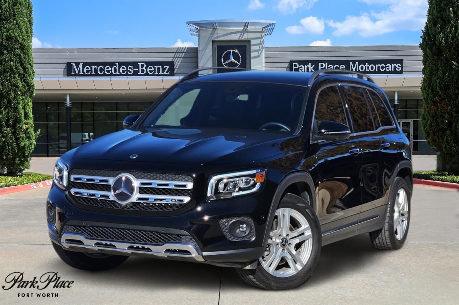 2023 Mercedes-Benz GLB Base's photo