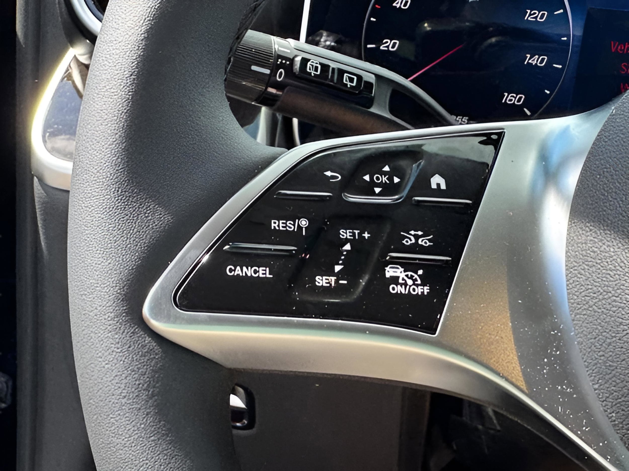 2025 Mercedes-Benz GLC Base - Photo 21