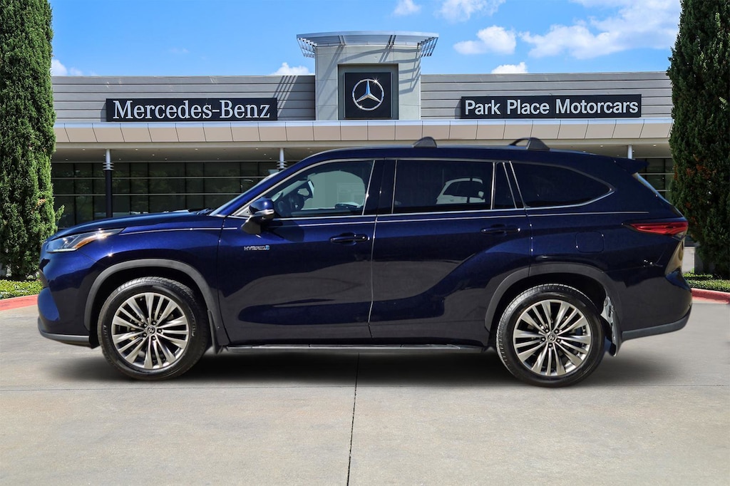 Used 2021 Toyota Highlander Hybrid Platinum SUV