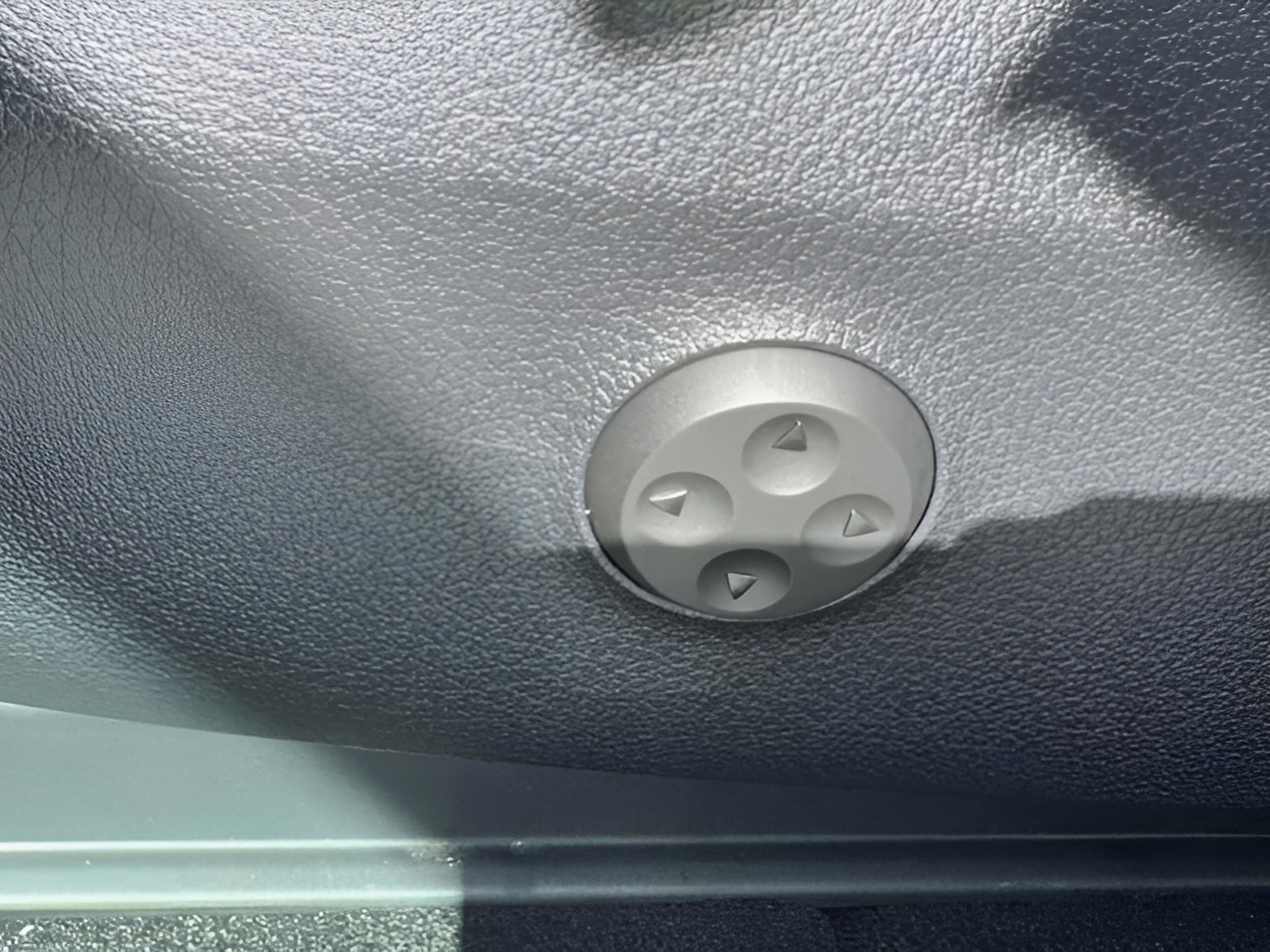 2025 Mercedes-Benz GLC Base - Photo 25