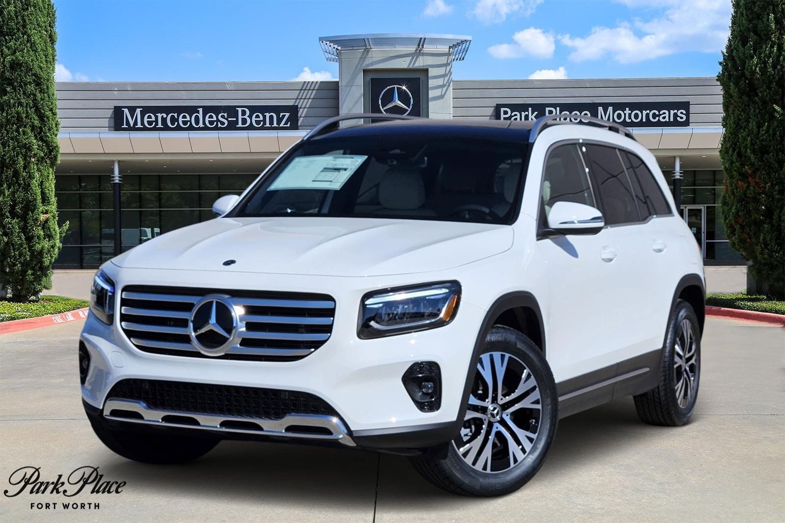 2026 Mercedes-Benz GLB GLB 250's photo