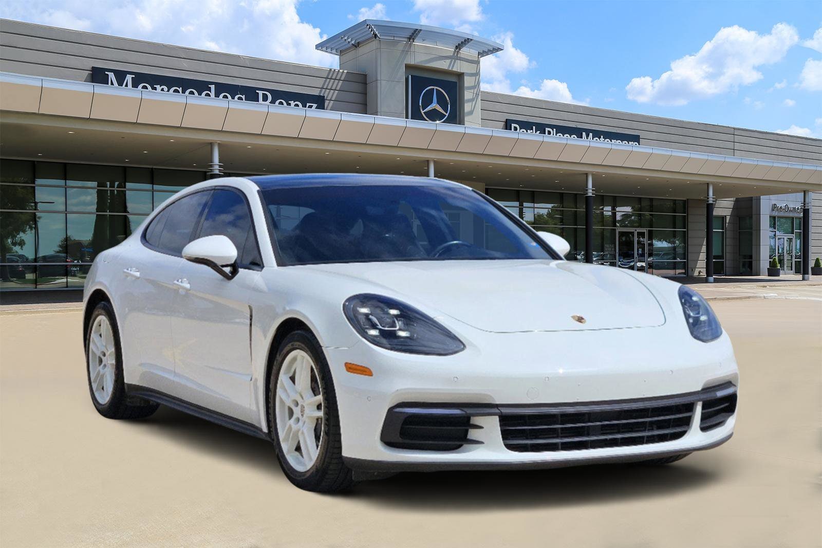 Used 2018 Porsche Panamera Base with VIN WP0AA2A70JL117800 for sale in Fort Worth, TX