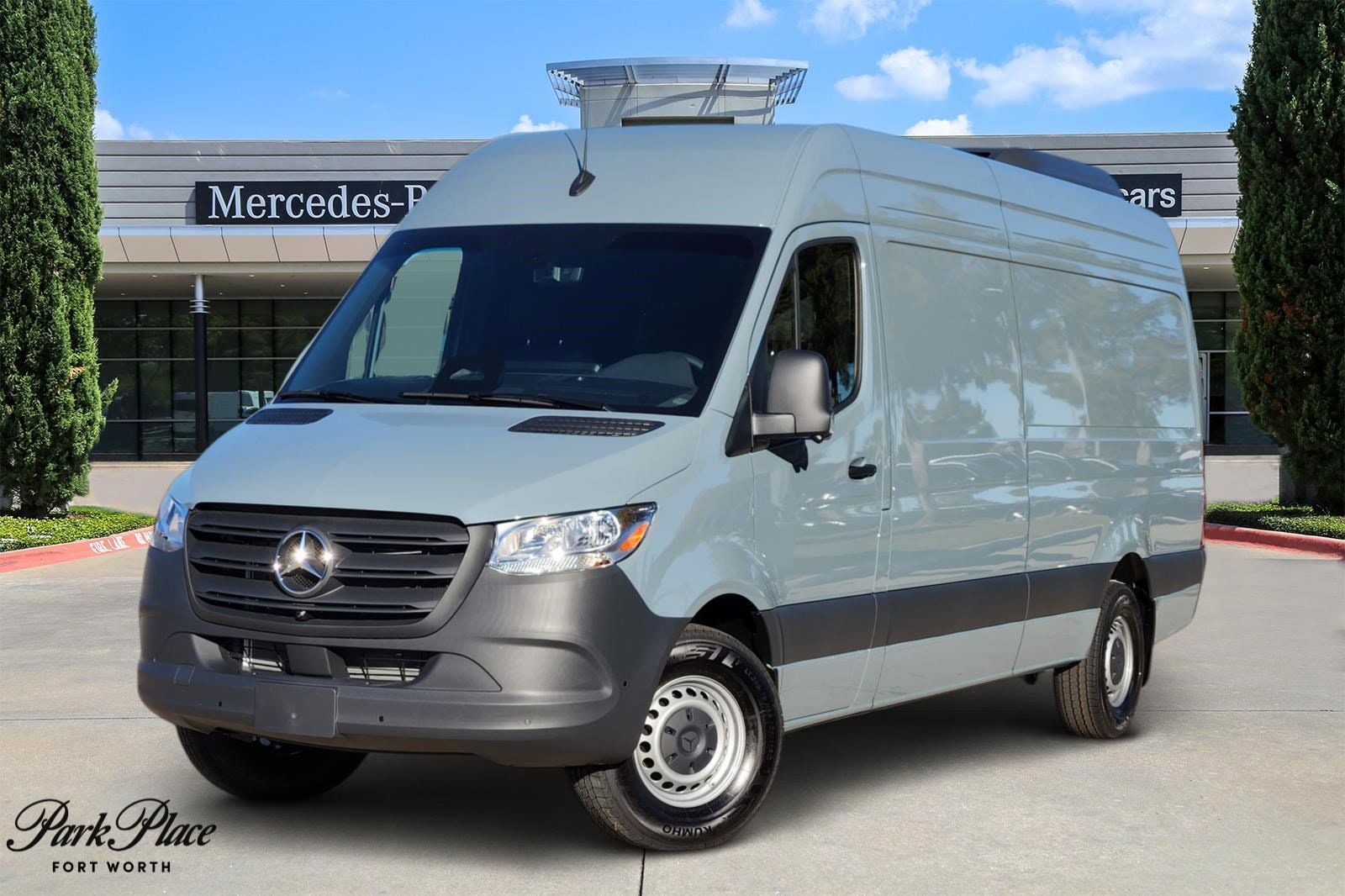 2026 Mercedes-Benz Sprinter Cargo Van Base's photo